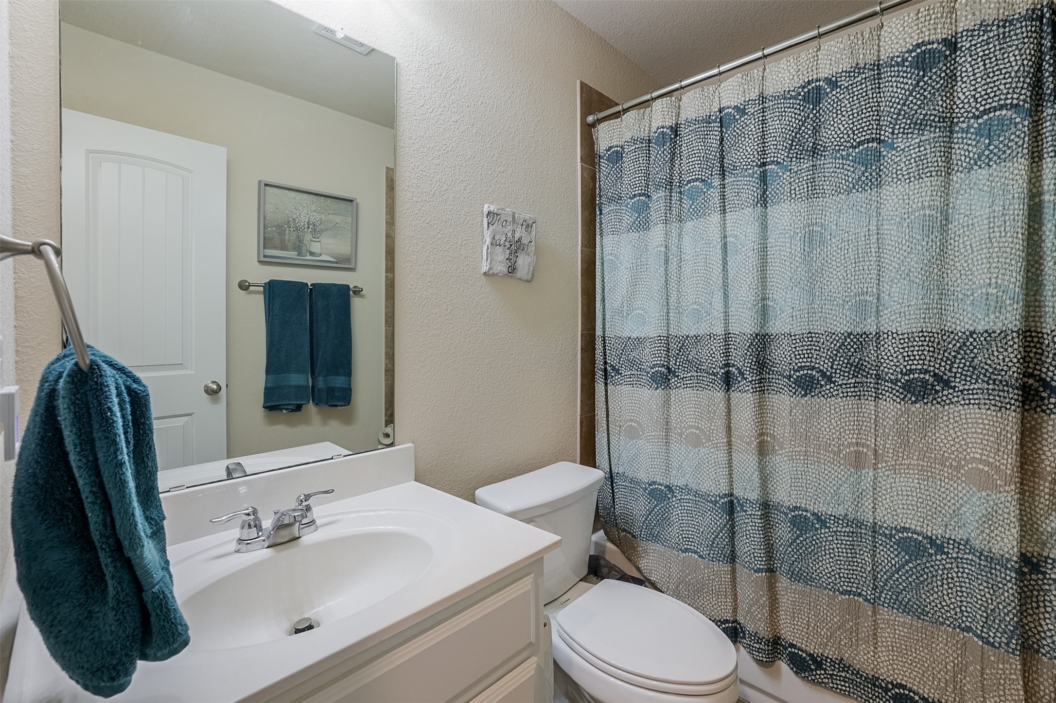 8225 Harvest Drive