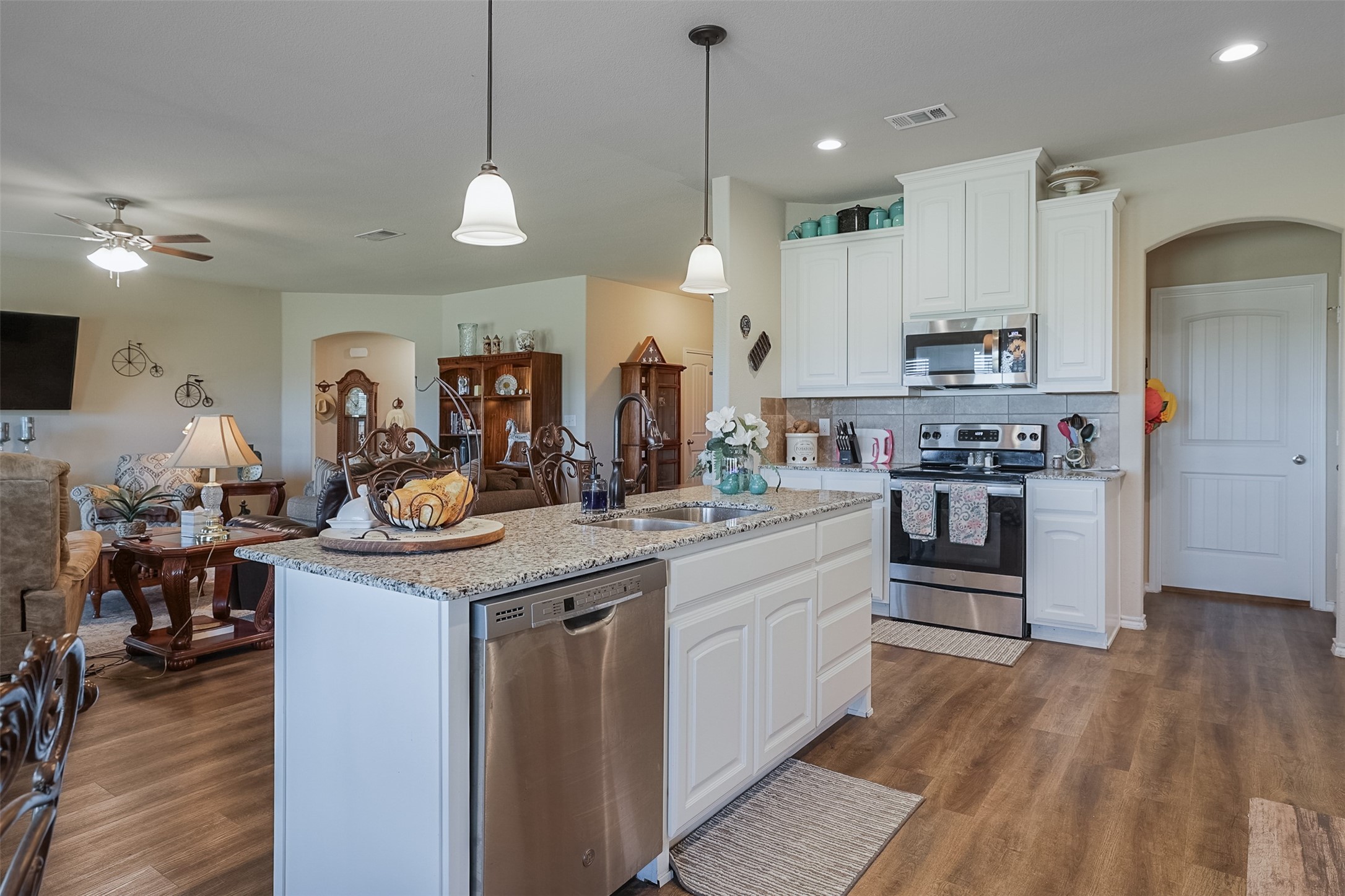 8225 Harvest Drive