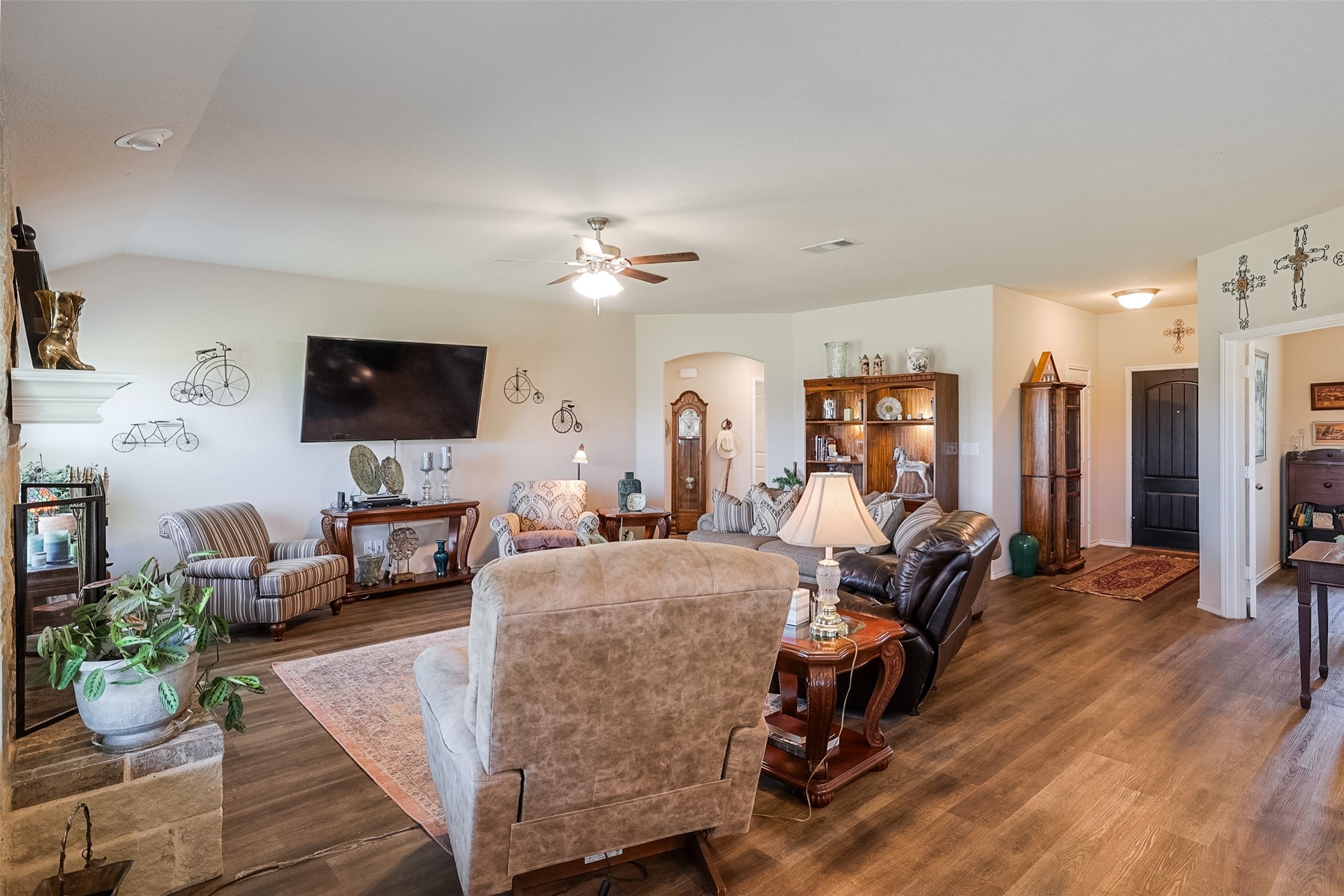 8225 Harvest Drive