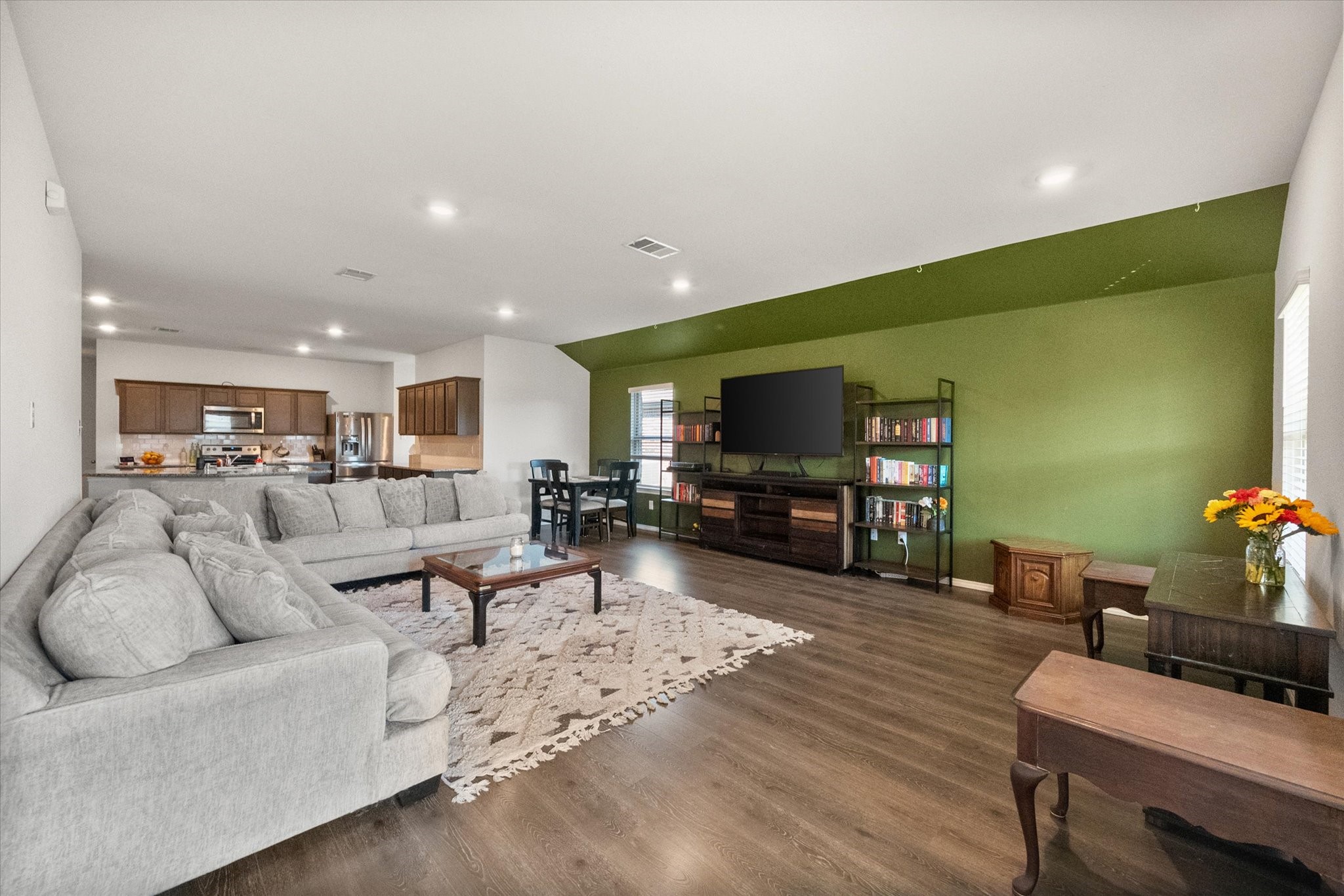 815 Farmstead Way