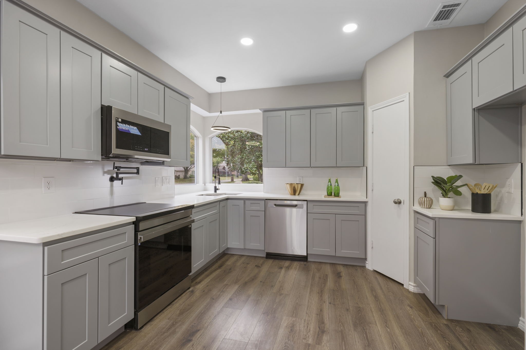 6709 Mossberg Drive