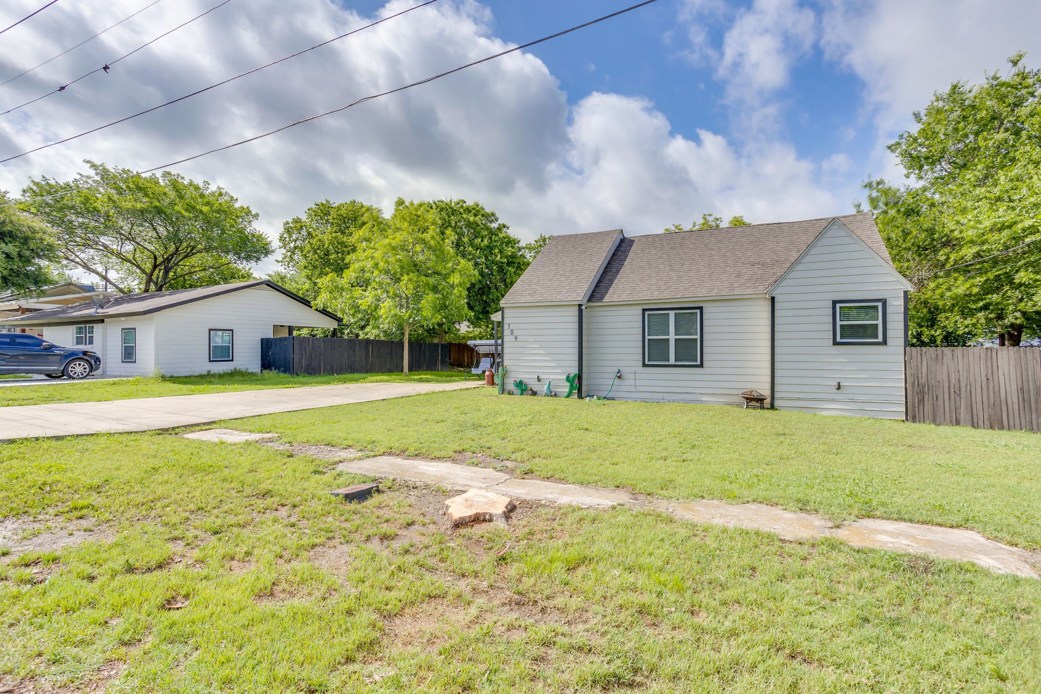 109 W Purdom Avenue