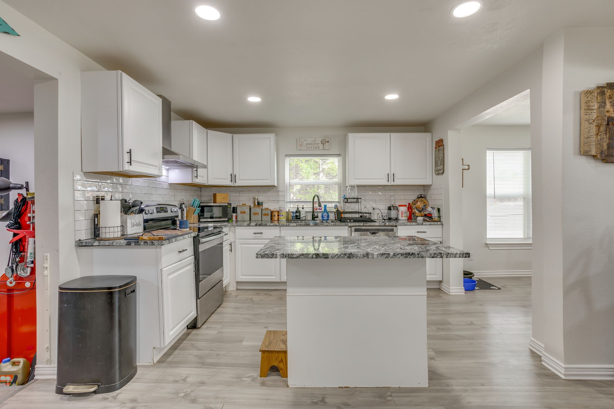109 W Purdom Avenue