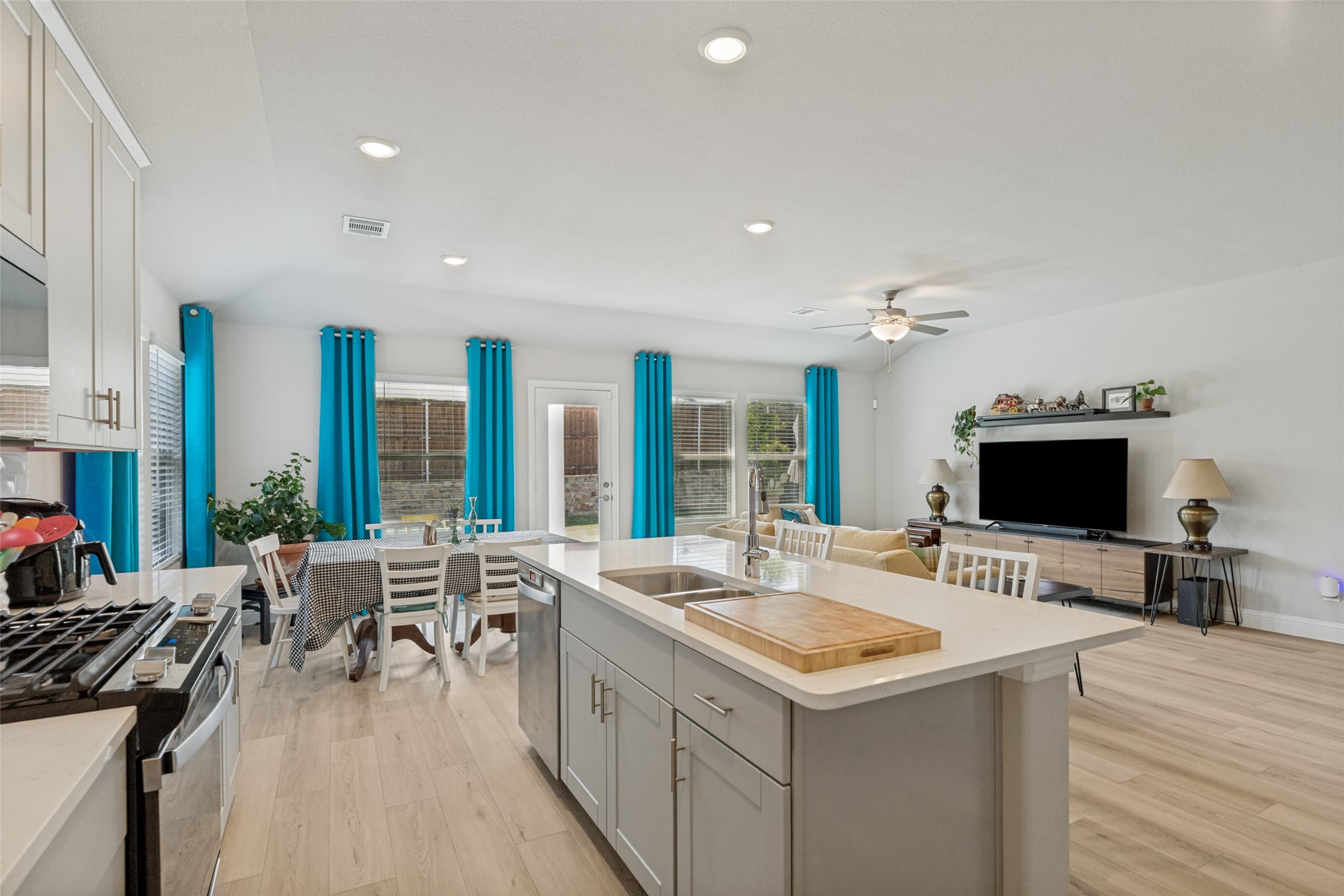 3906 Superior Drive