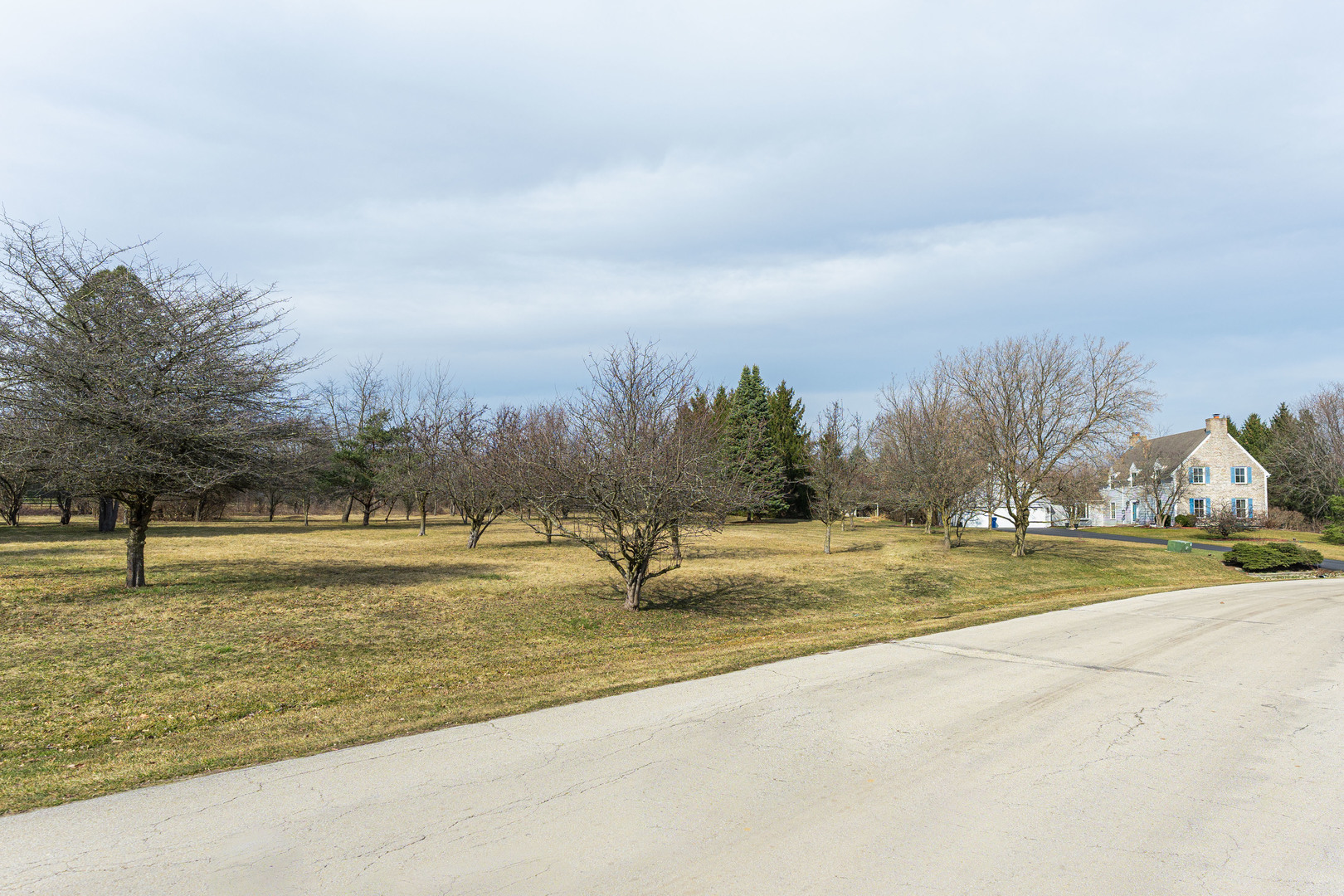 39W900 Prunetree Lane