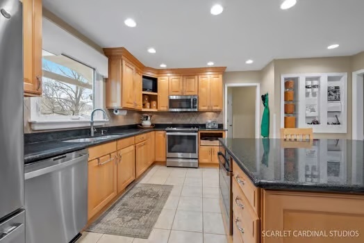 2s580 White Birch Lane