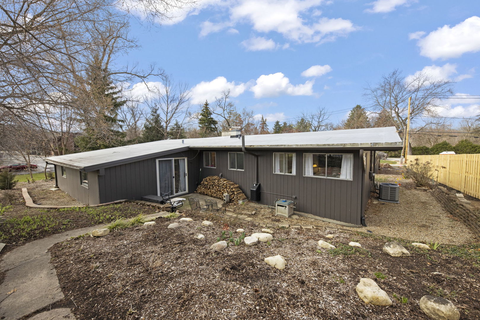 0S251 Winfield Road