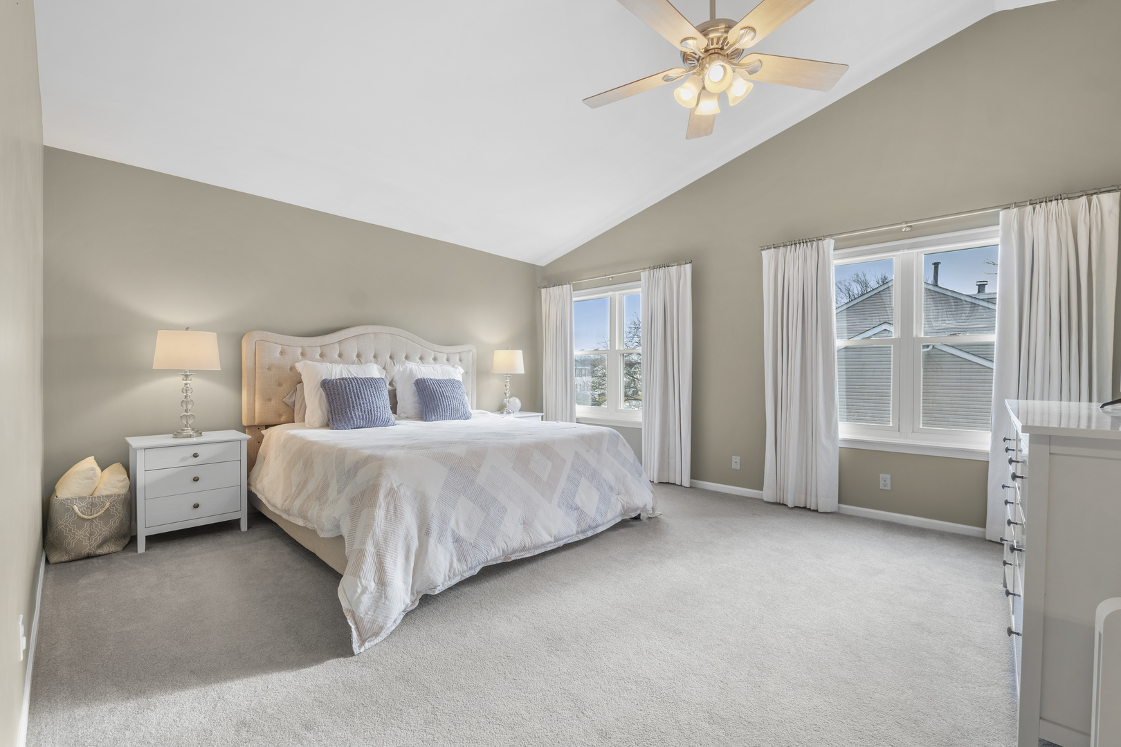 1428 Holbrook Lane
