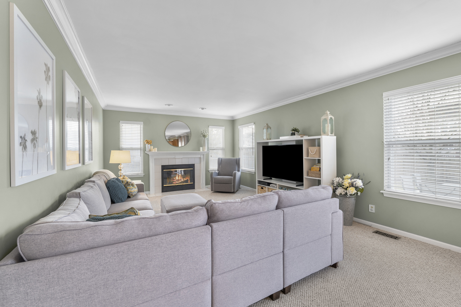 1428 Holbrook Lane