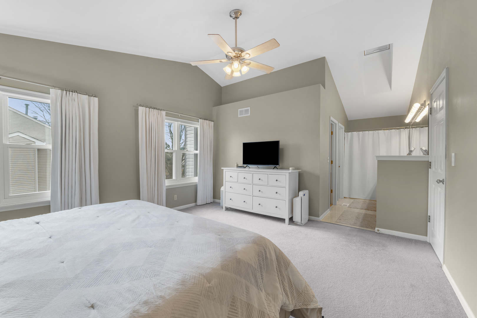 1428 Holbrook Lane