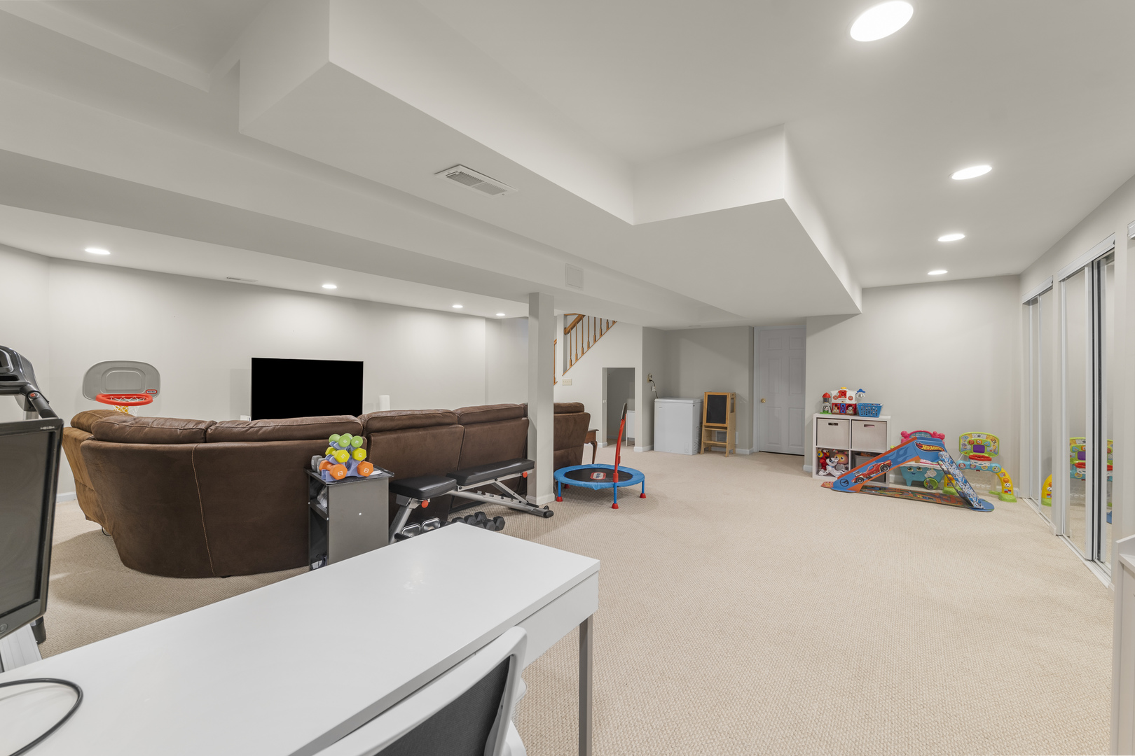 1428 Holbrook Lane