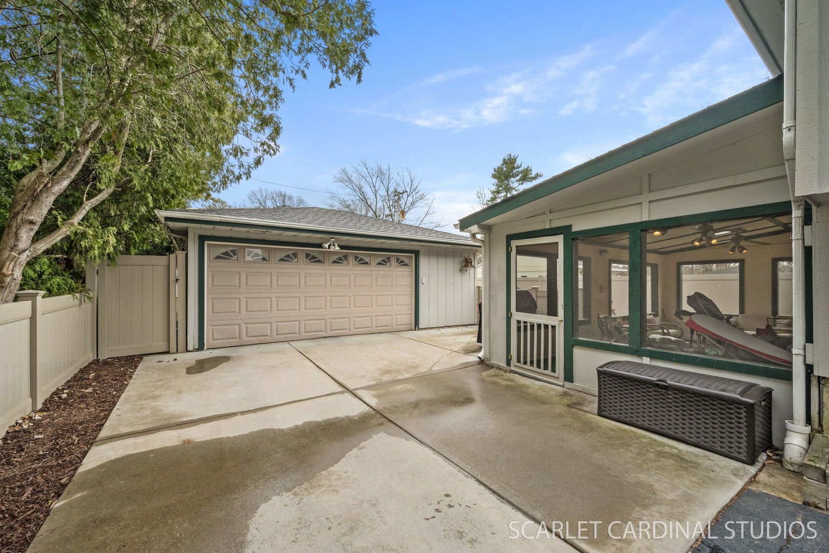 0N113 Evans Avenue