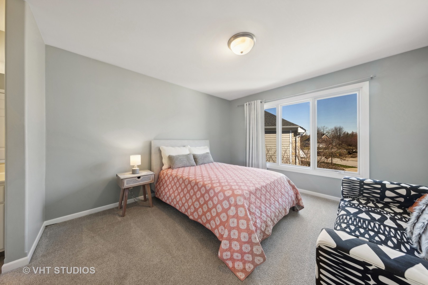 1N676 Woodhall Court