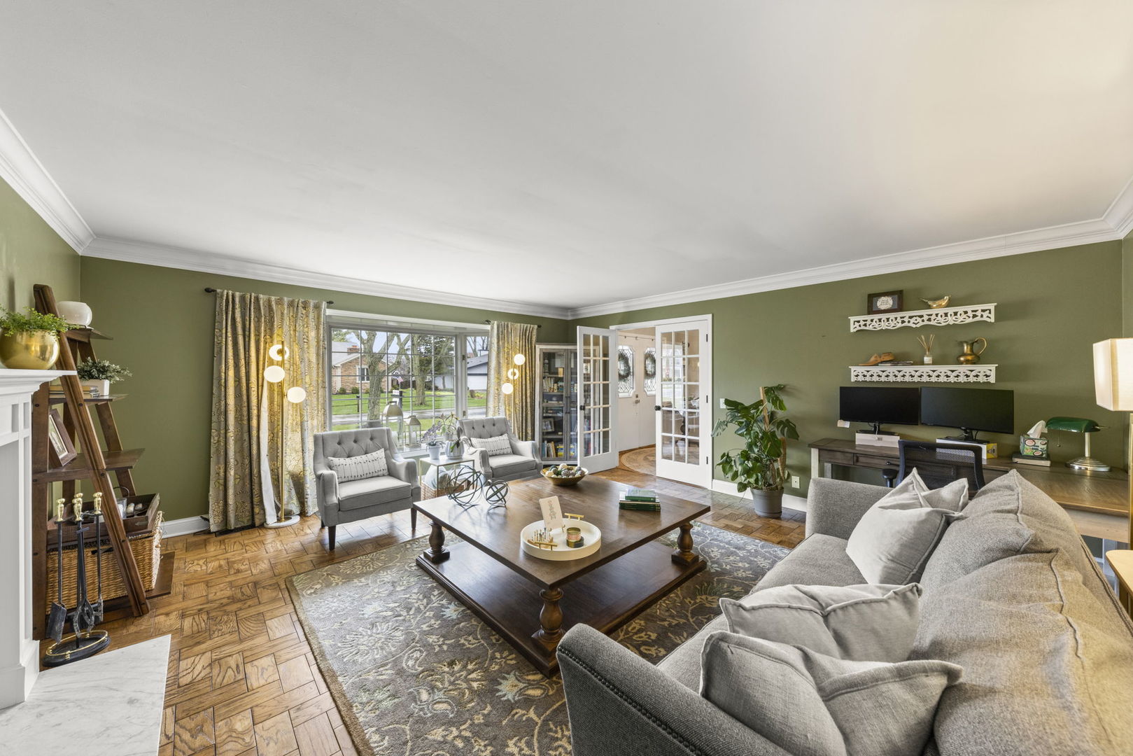 1908 Gladstone Drive