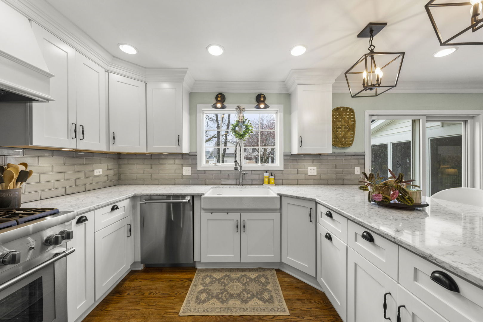 1908 Gladstone Drive