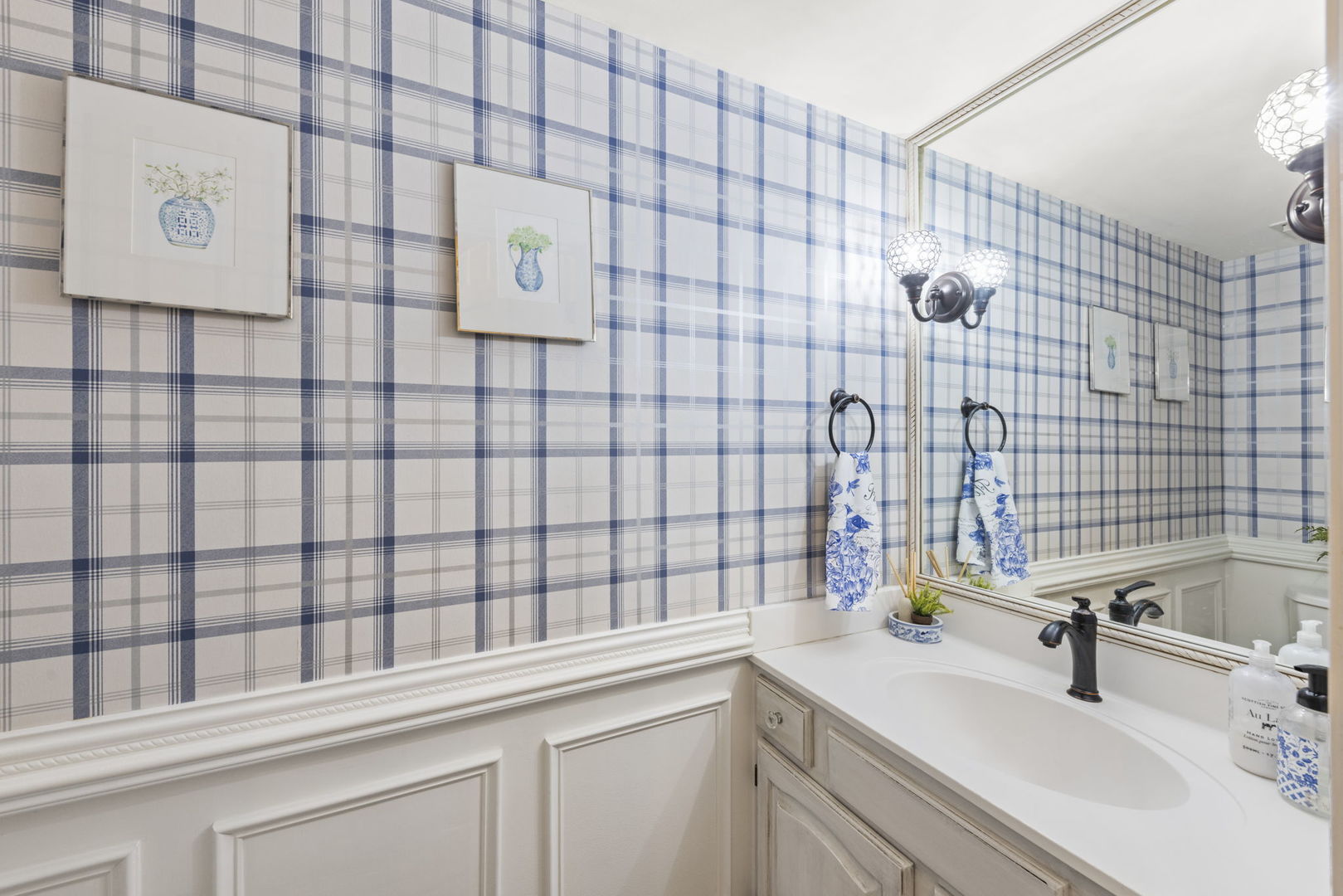 1908 Gladstone Drive