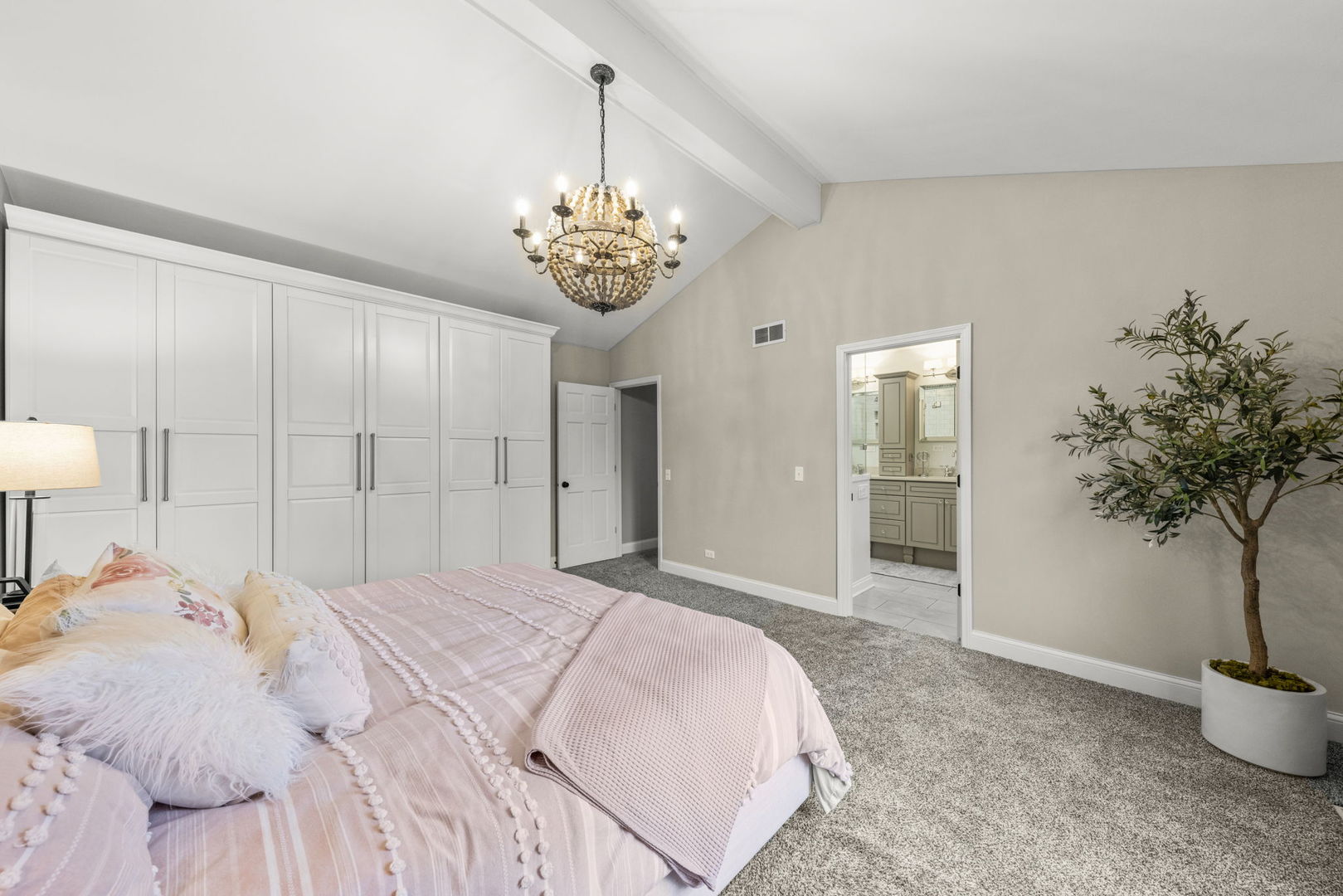 1908 Gladstone Drive