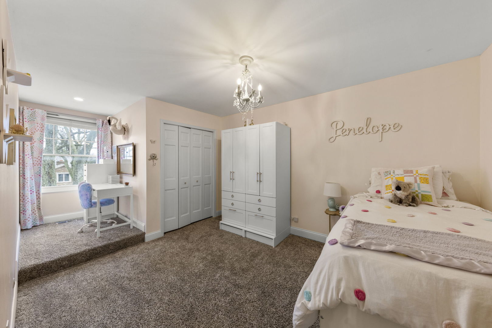 1908 Gladstone Drive