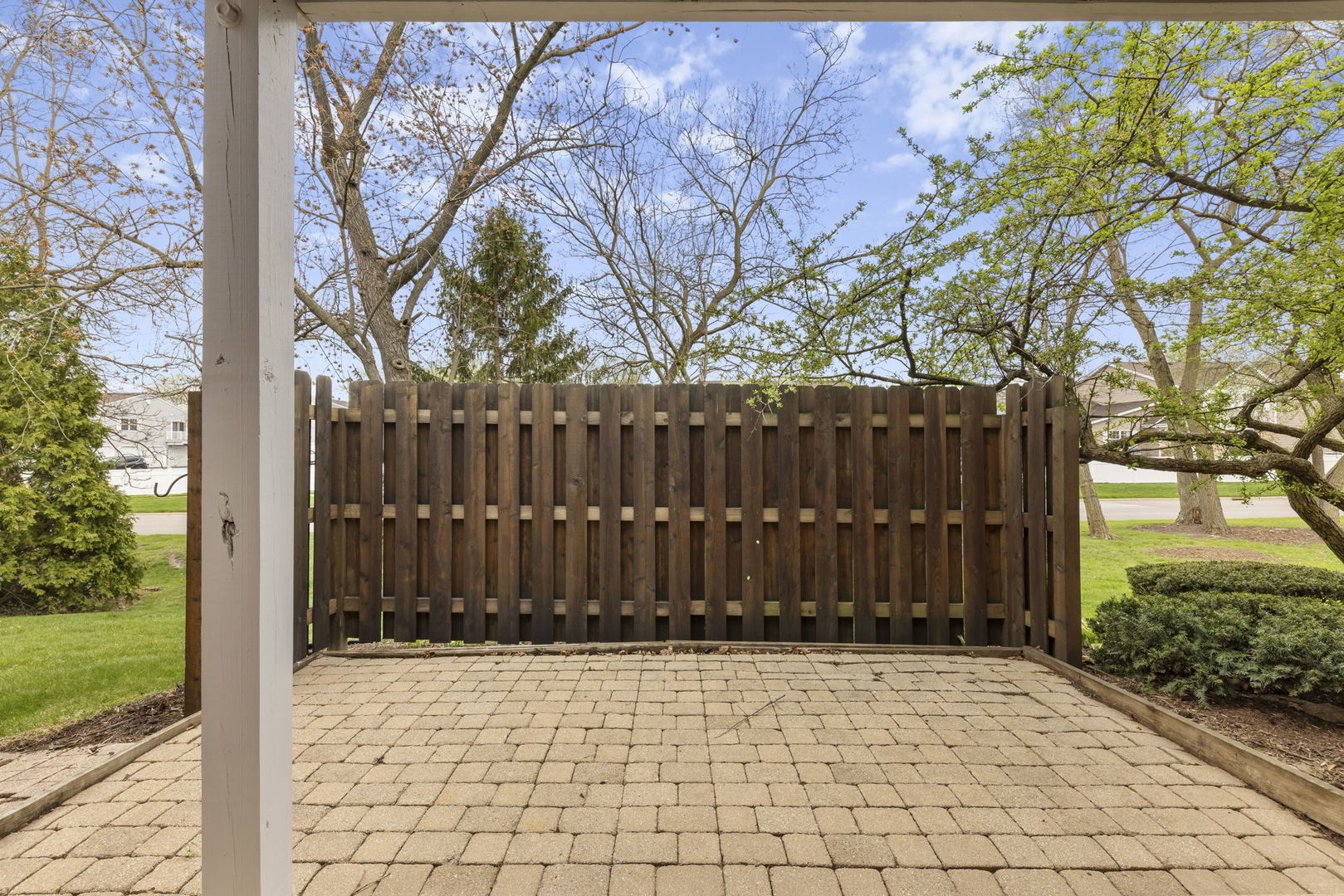 1667 Grosvenor Circle Unit: A