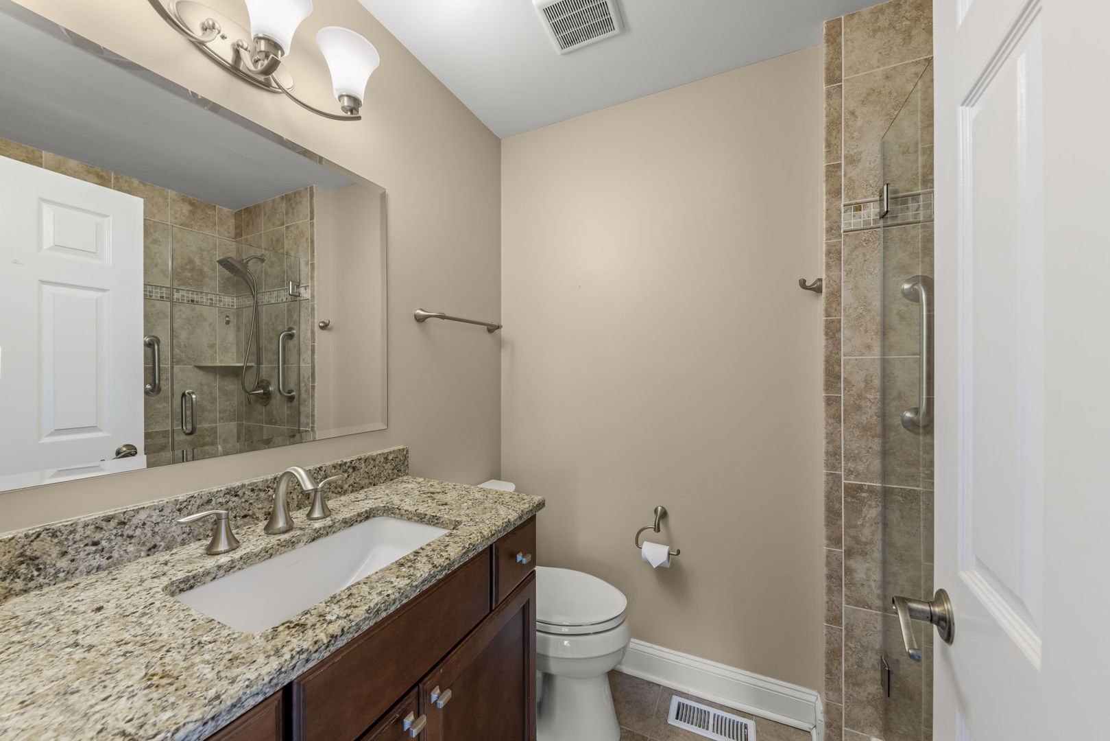 1667 Grosvenor Circle Unit: A