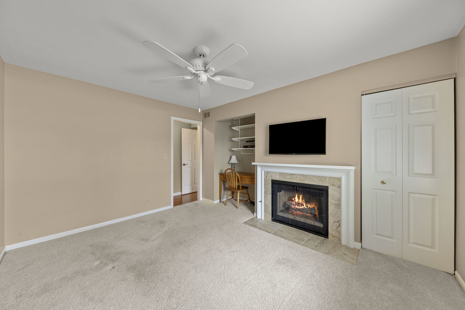 1667 Grosvenor Circle Unit: A