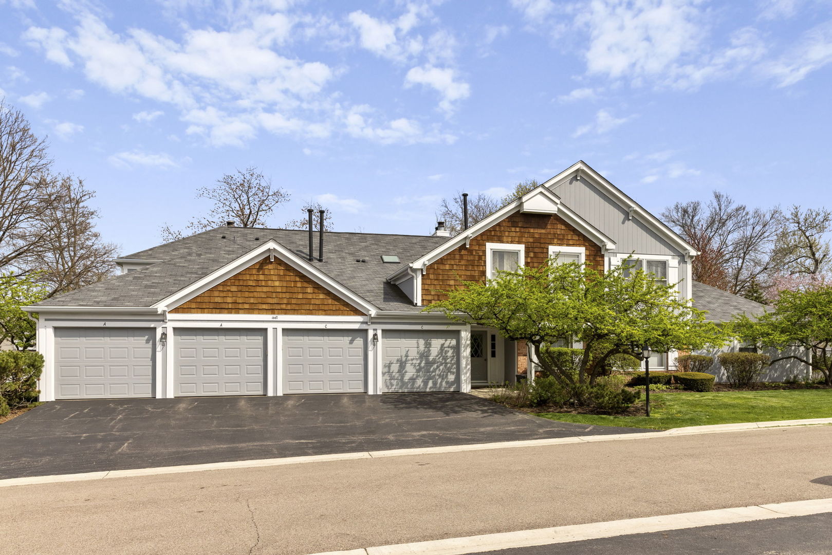 1667 Grosvenor Circle Unit: A