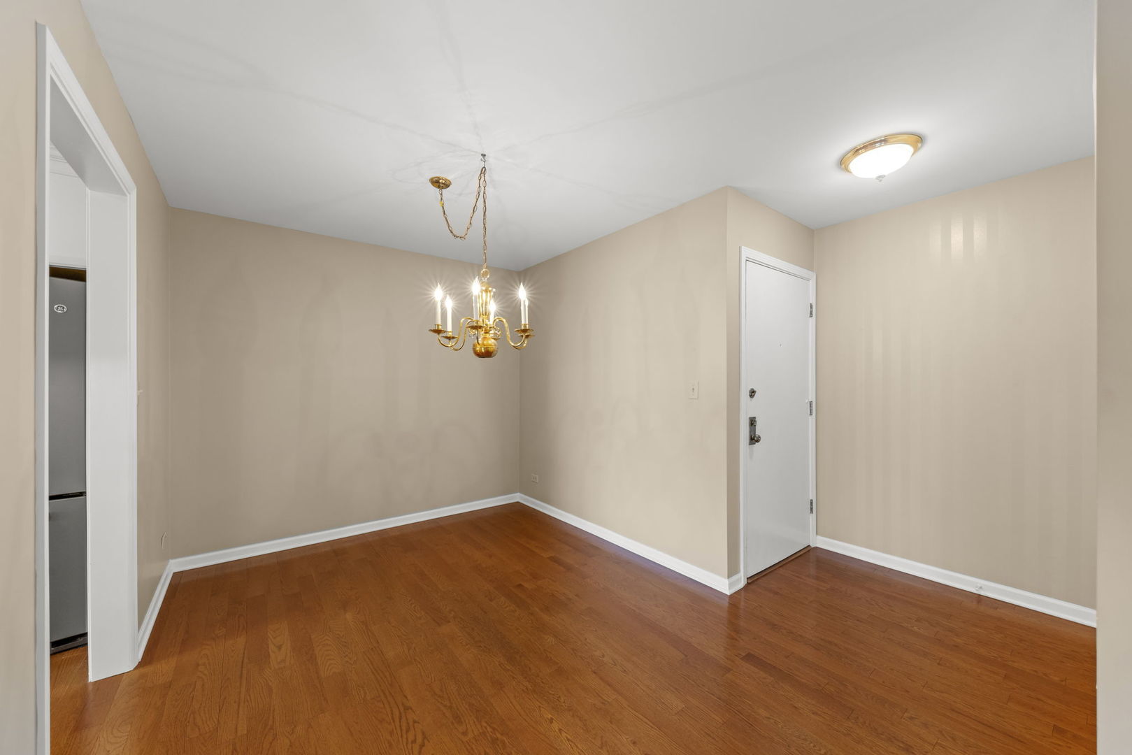 1667 Grosvenor Circle Unit: A