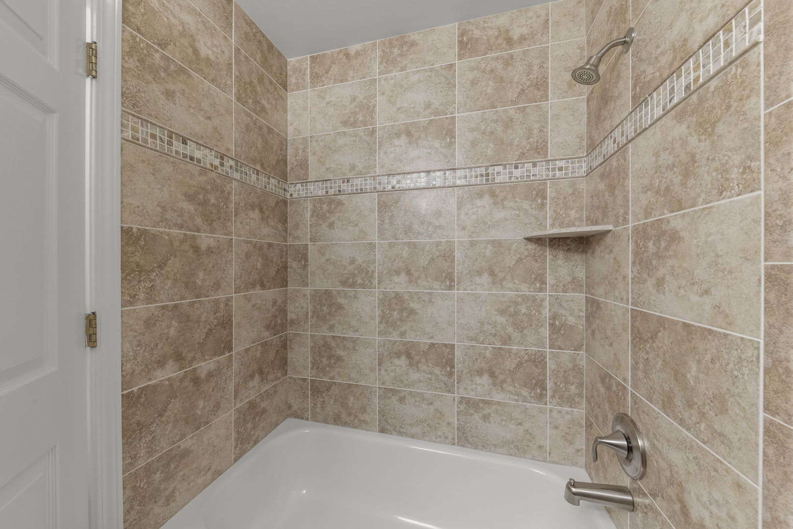 1667 Grosvenor Circle Unit: A