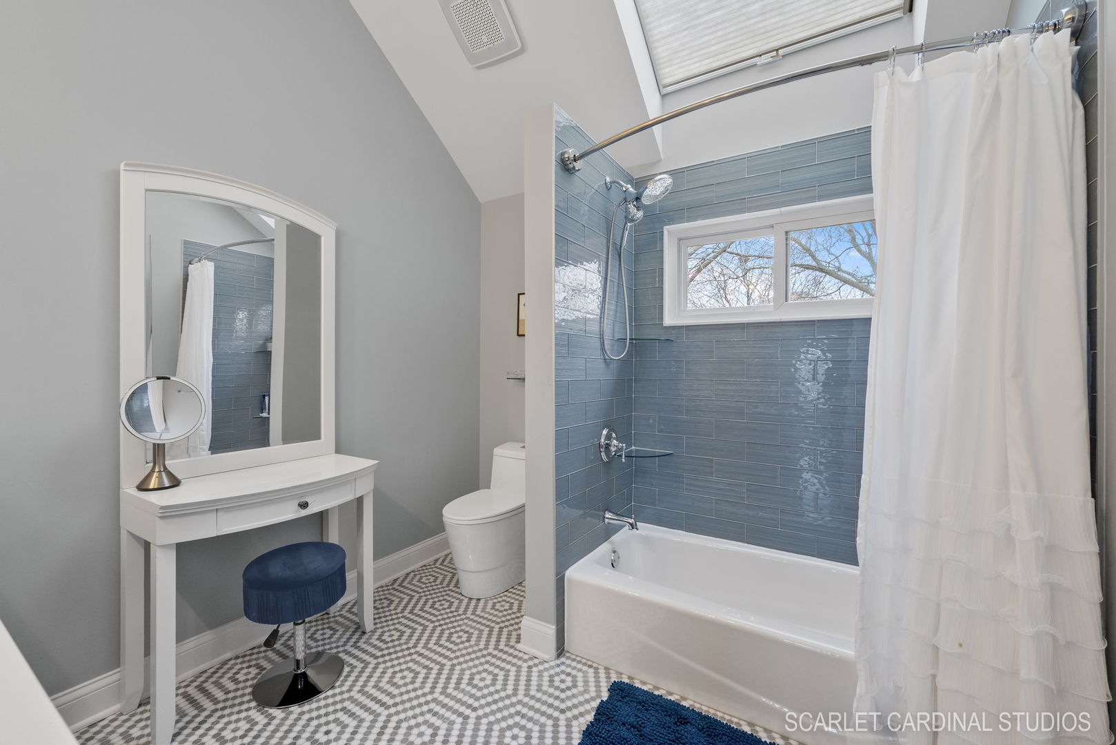 25W761 Cathryn Court