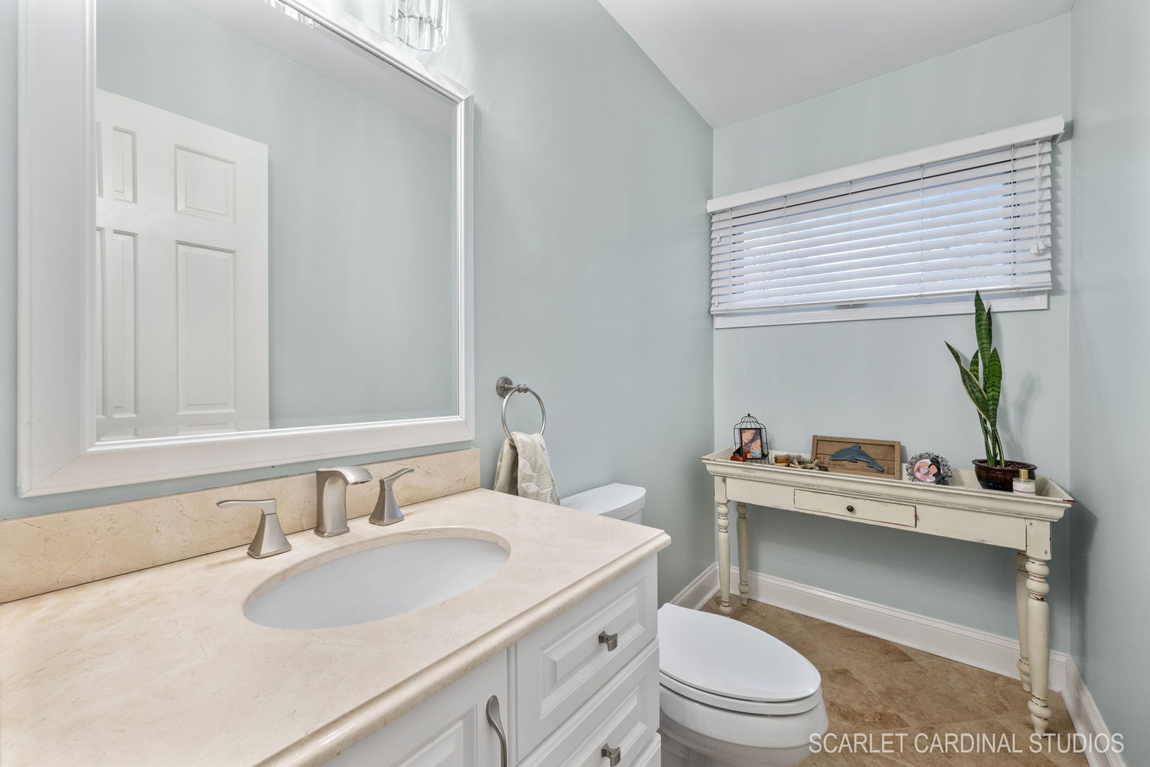 25W761 Cathryn Court