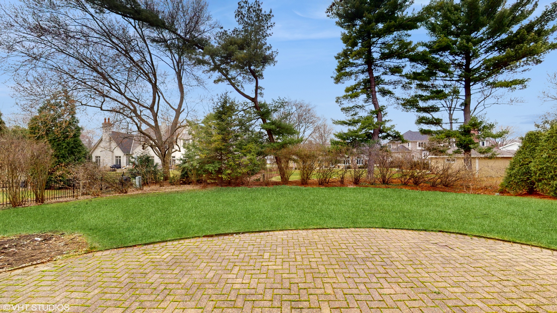 330 Oakwood Court