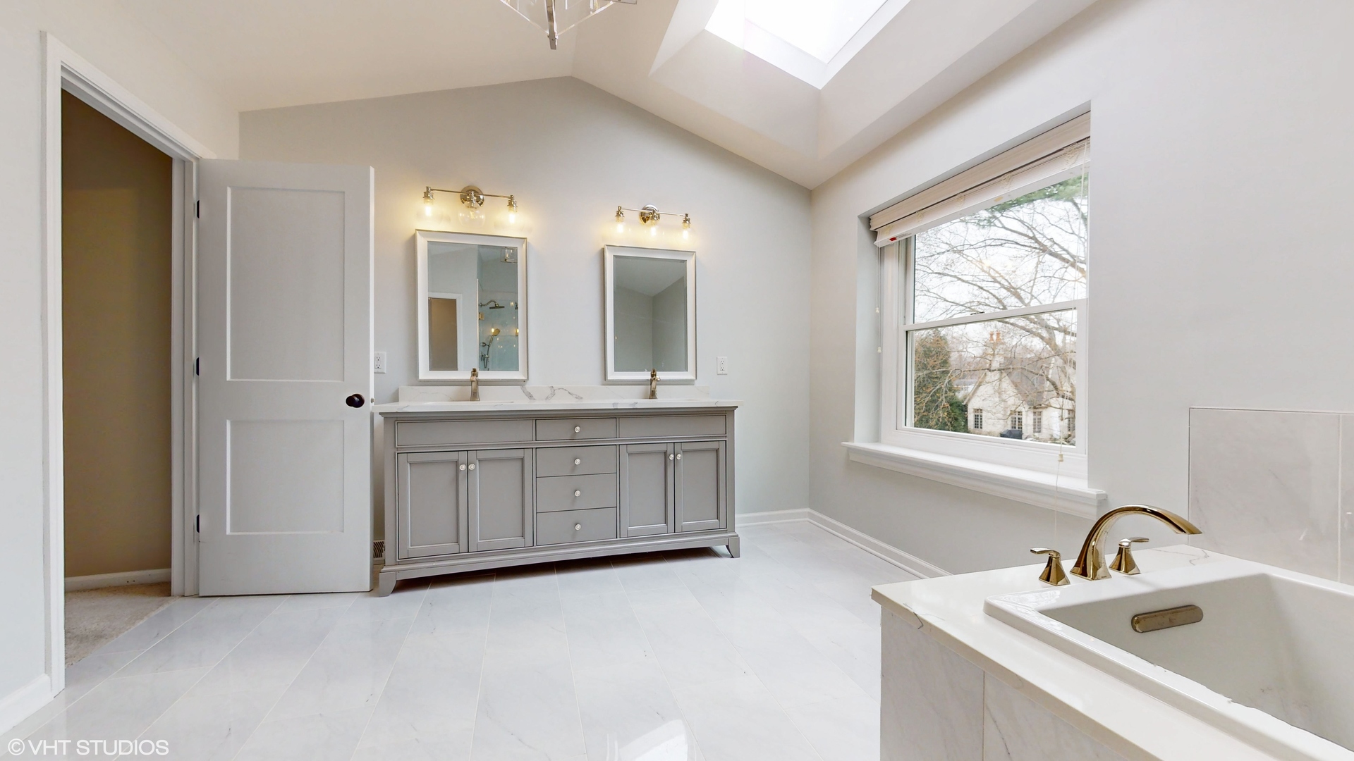 330 Oakwood Court