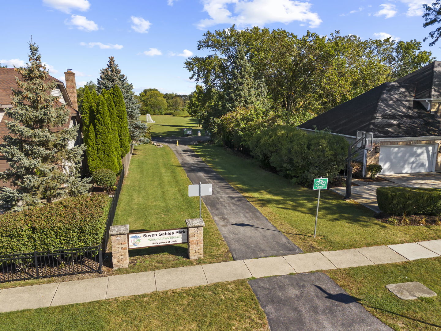 1913 Gladstone Drive