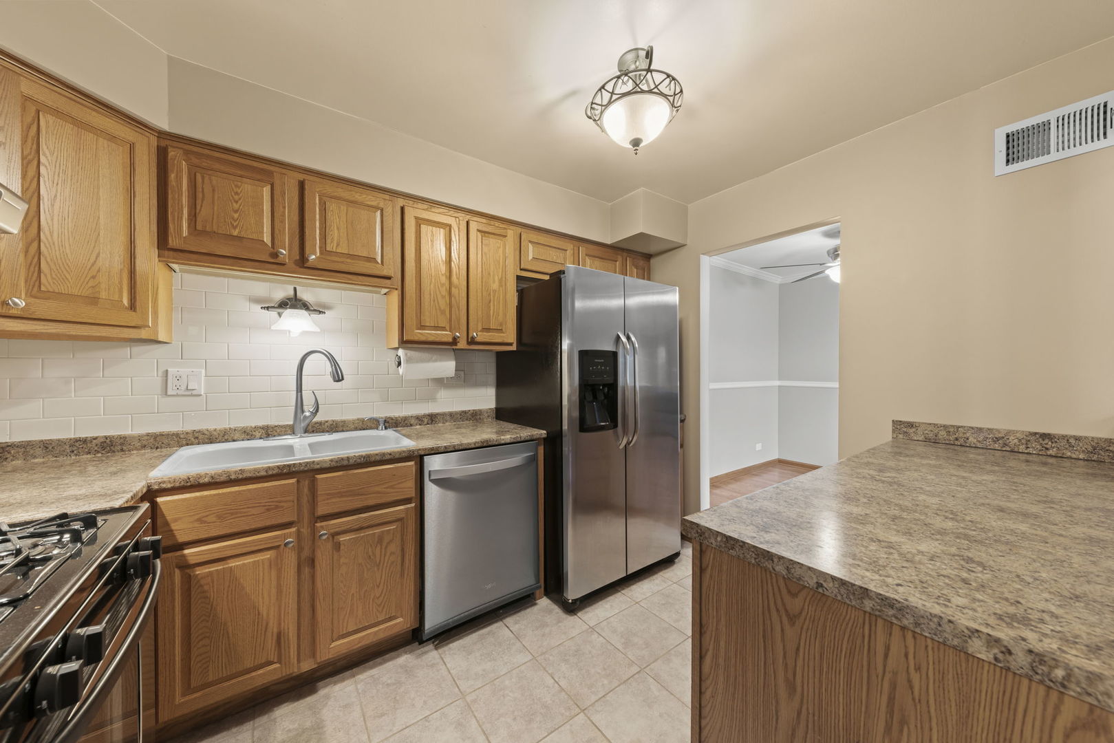 7323 Blackburn Avenue Unit: 106