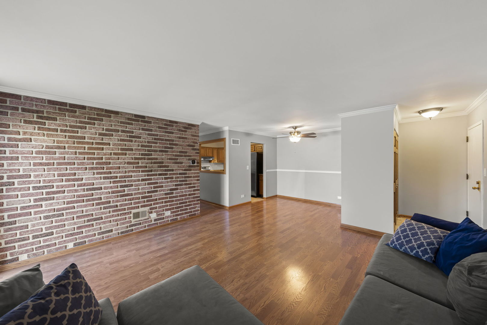 7323 Blackburn Avenue Unit: 106
