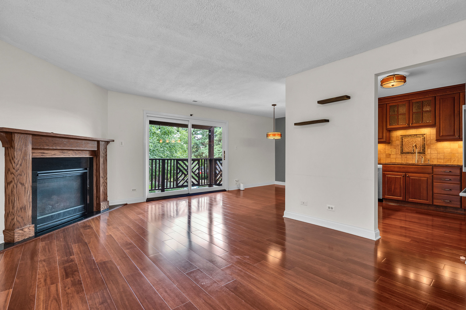 1719 LAKECLIFFE Drive Unit: C