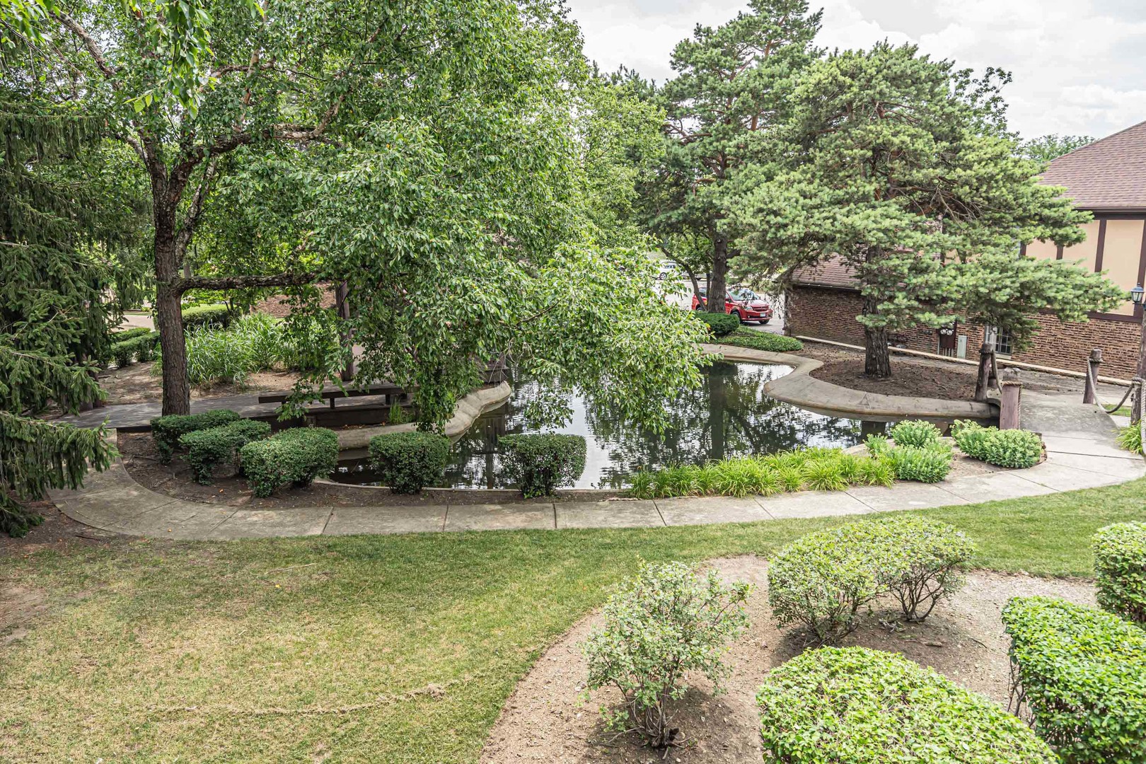 1719 LAKECLIFFE Drive Unit: C