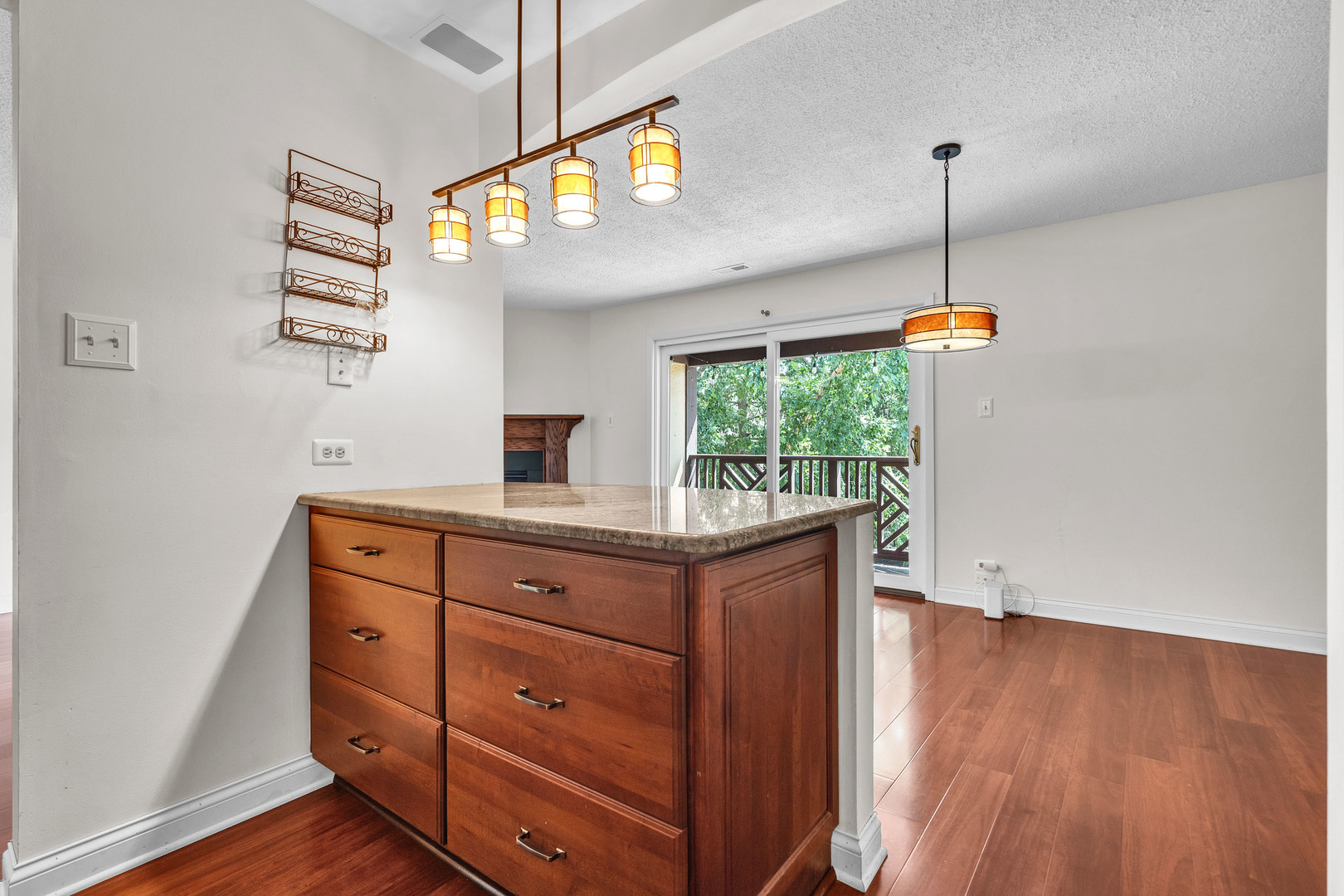 1719 LAKECLIFFE Drive Unit: C