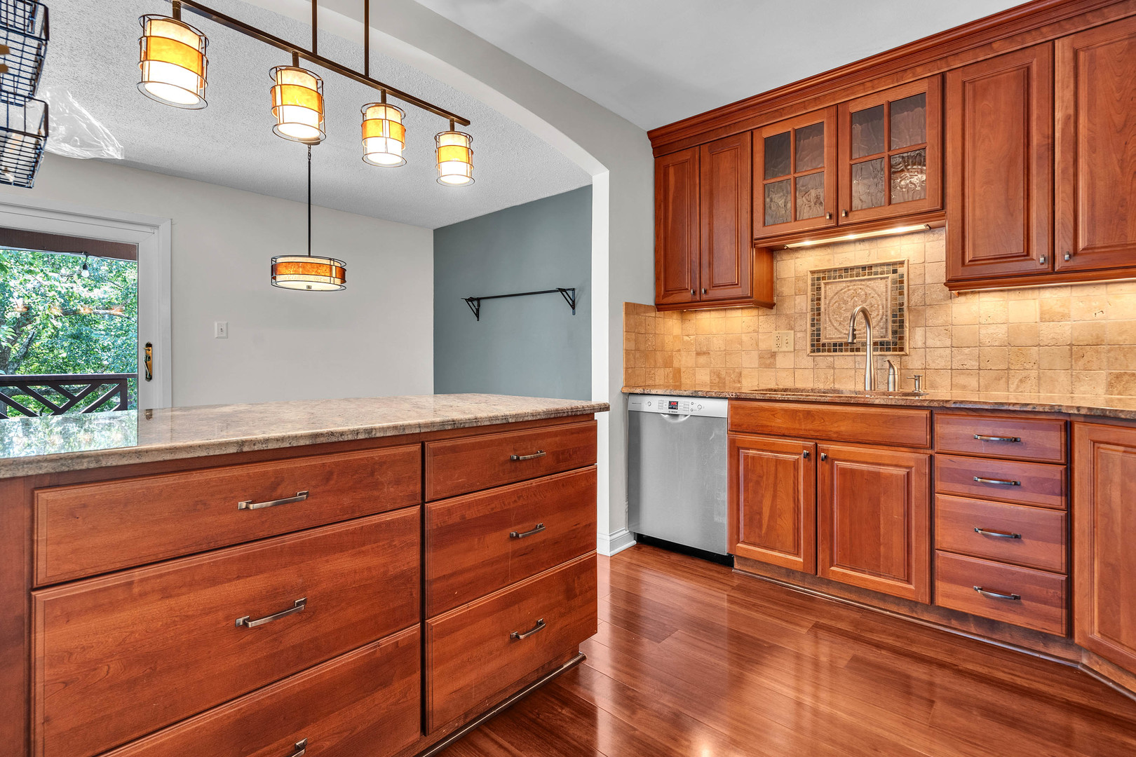 1719 LAKECLIFFE Drive Unit: C