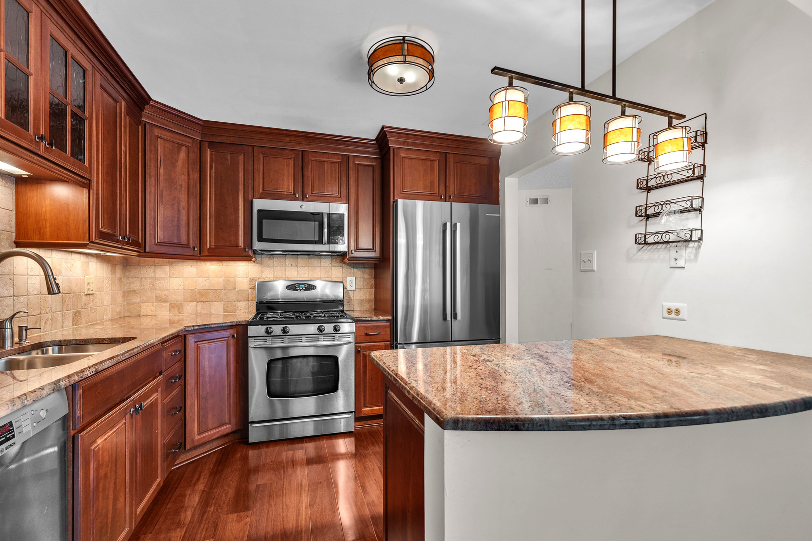 1719 LAKECLIFFE Drive Unit: C