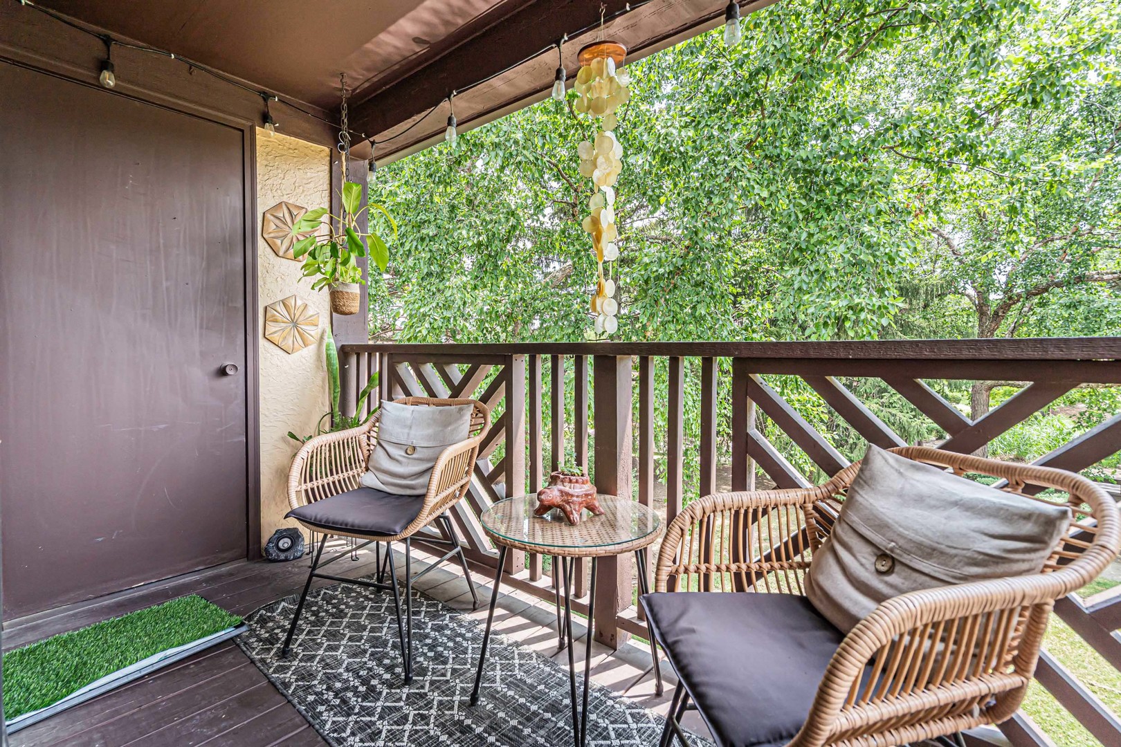 1719 LAKECLIFFE Drive Unit: C