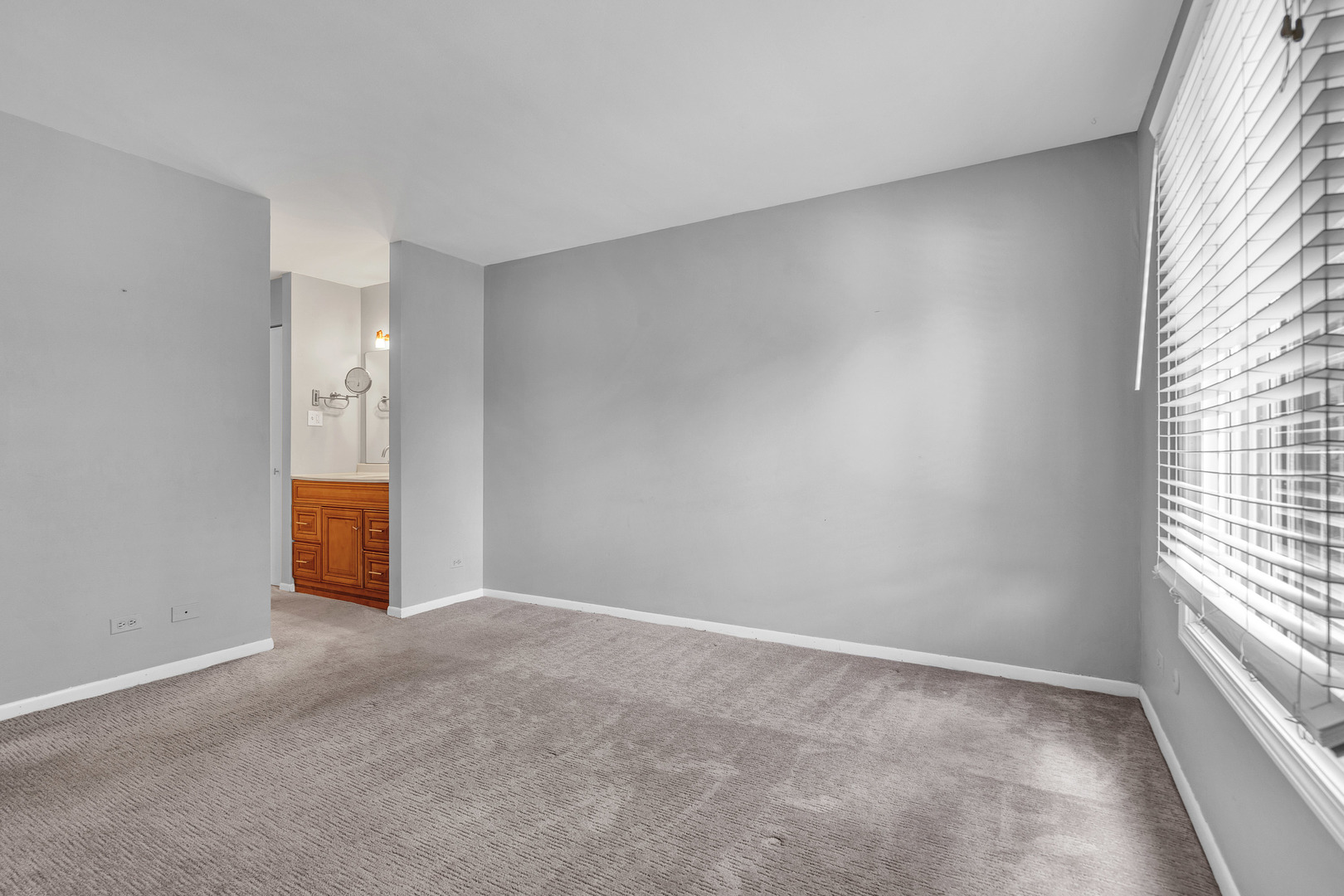 1719 LAKECLIFFE Drive Unit: C