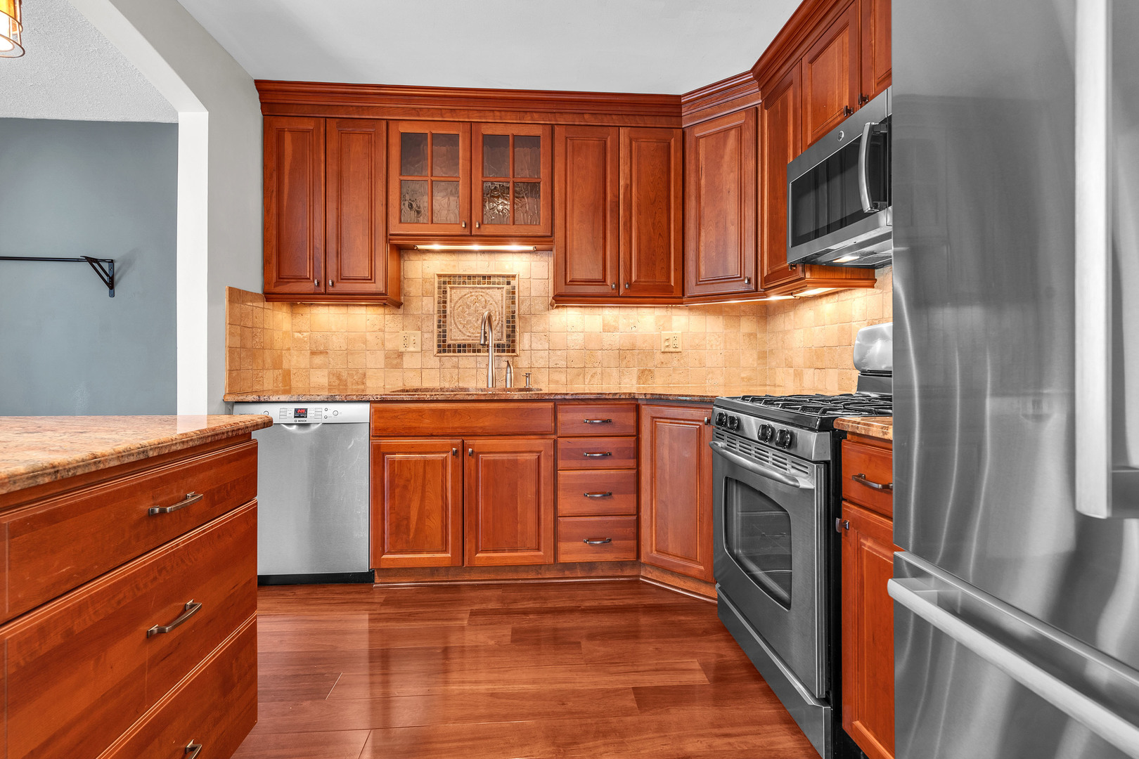 1719 LAKECLIFFE Drive Unit: C