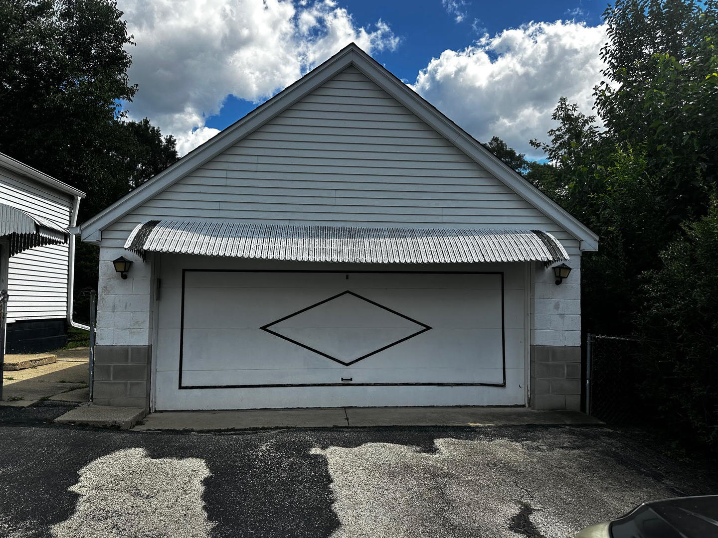 211 N Graylynn Drive