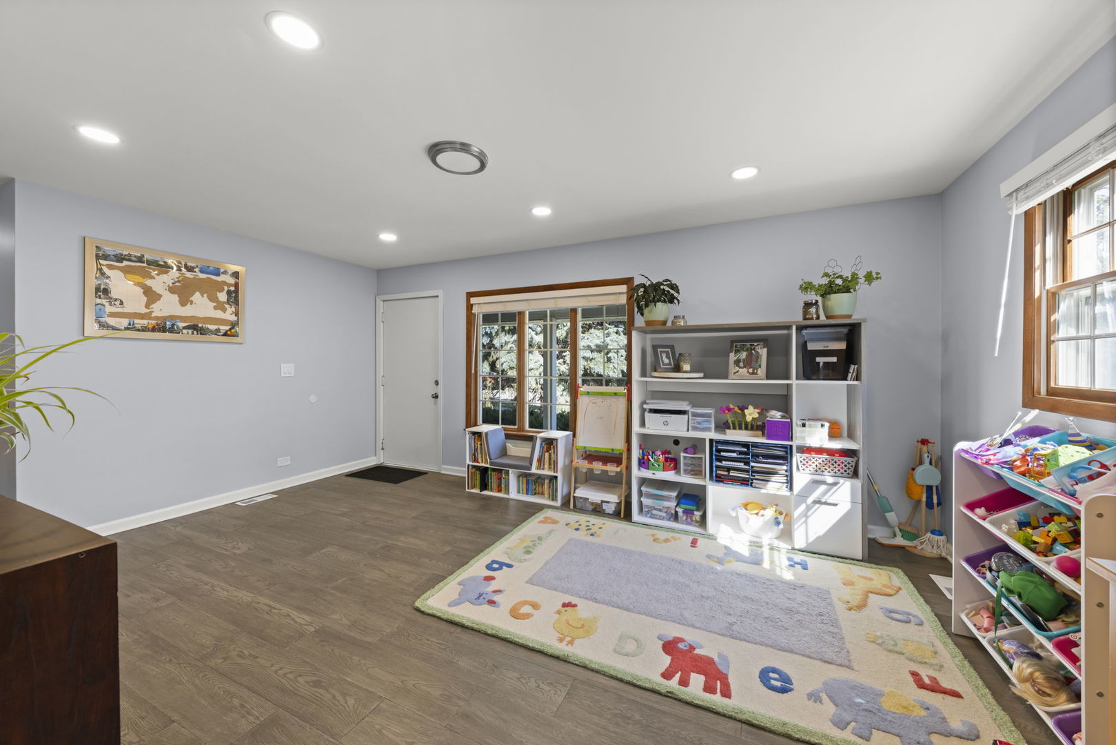 490 N Chatham Avenue