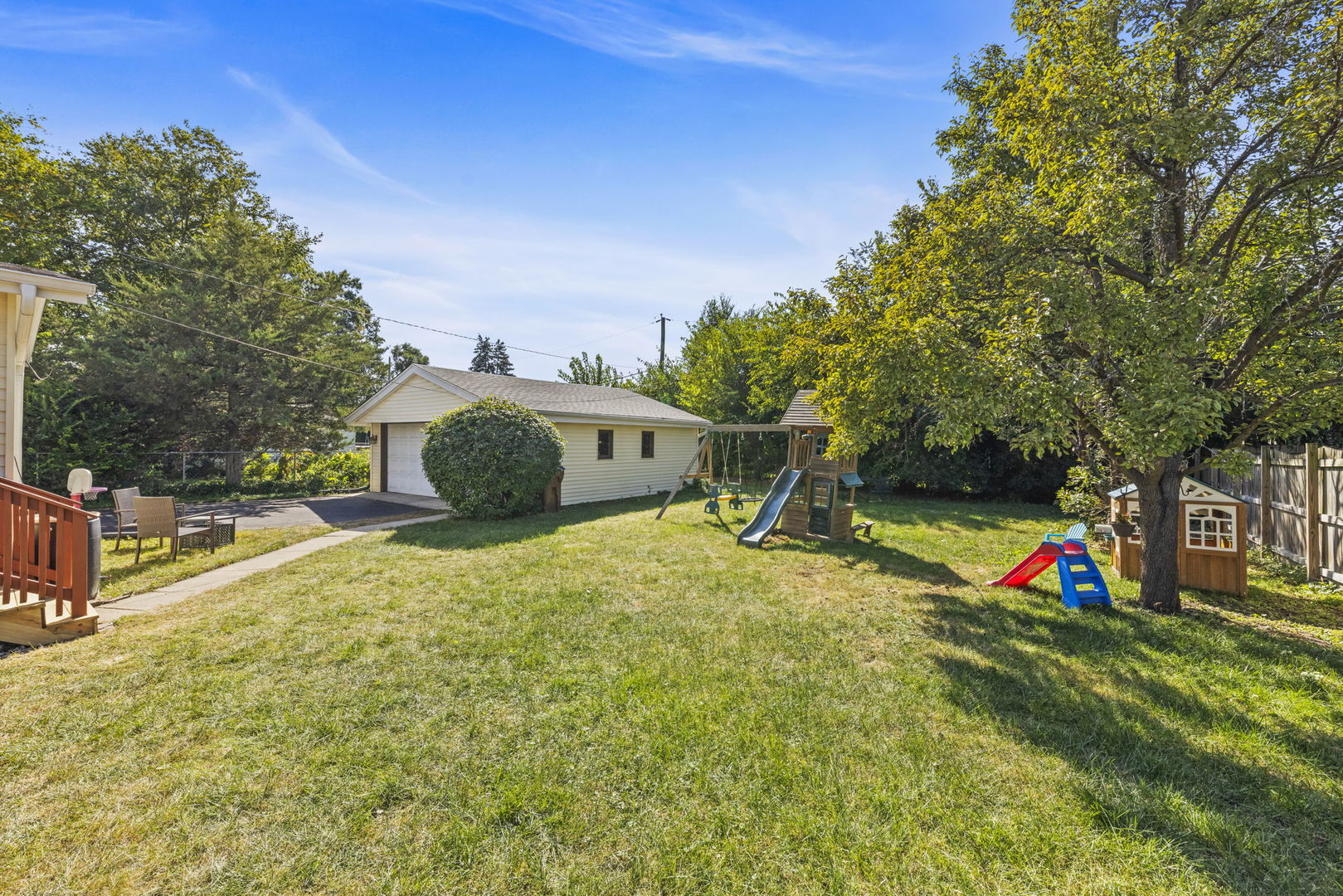 490 N Chatham Avenue