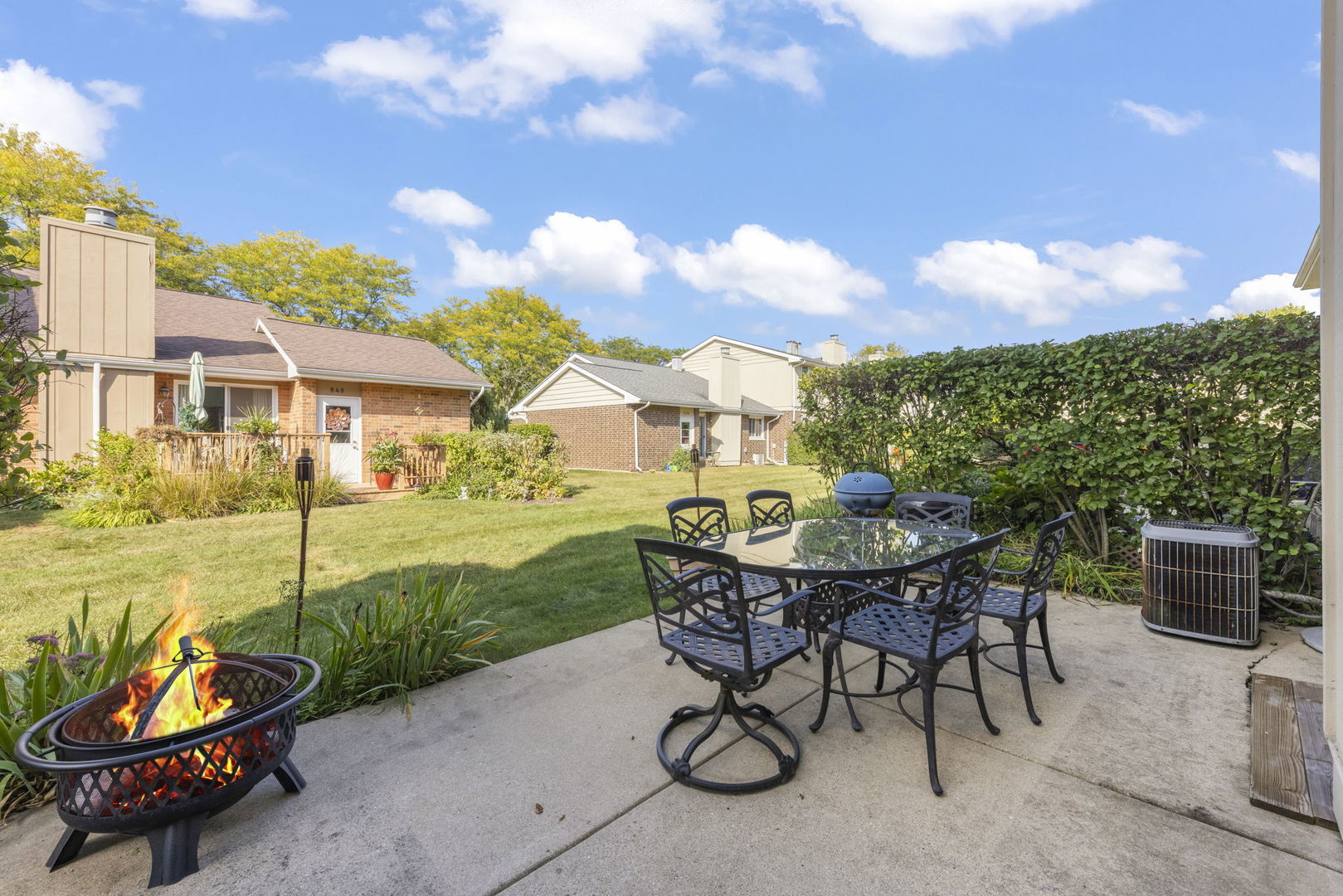 849 Queenswood Court