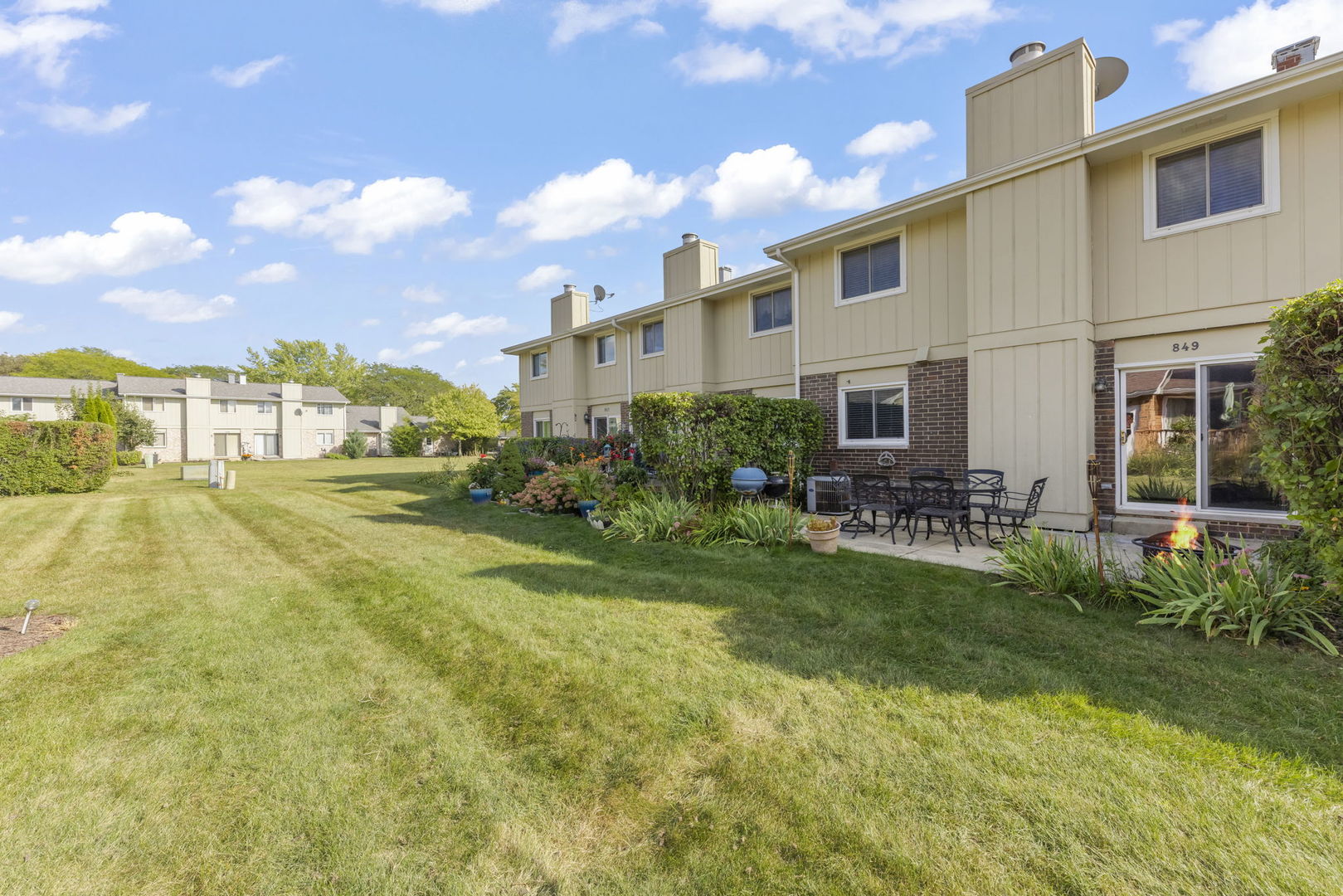 849 Queenswood Court