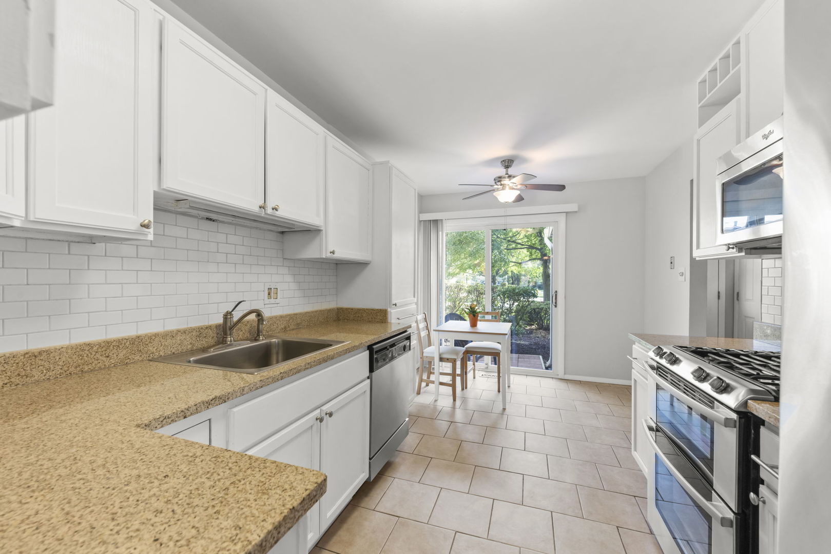 849 Queenswood Court