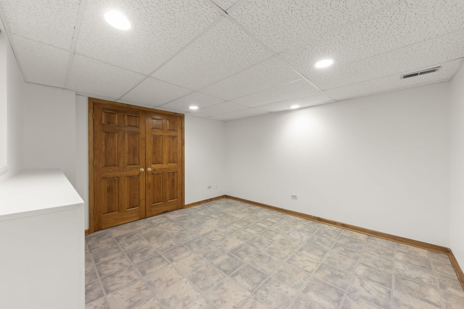 73 Venetian Way Circle